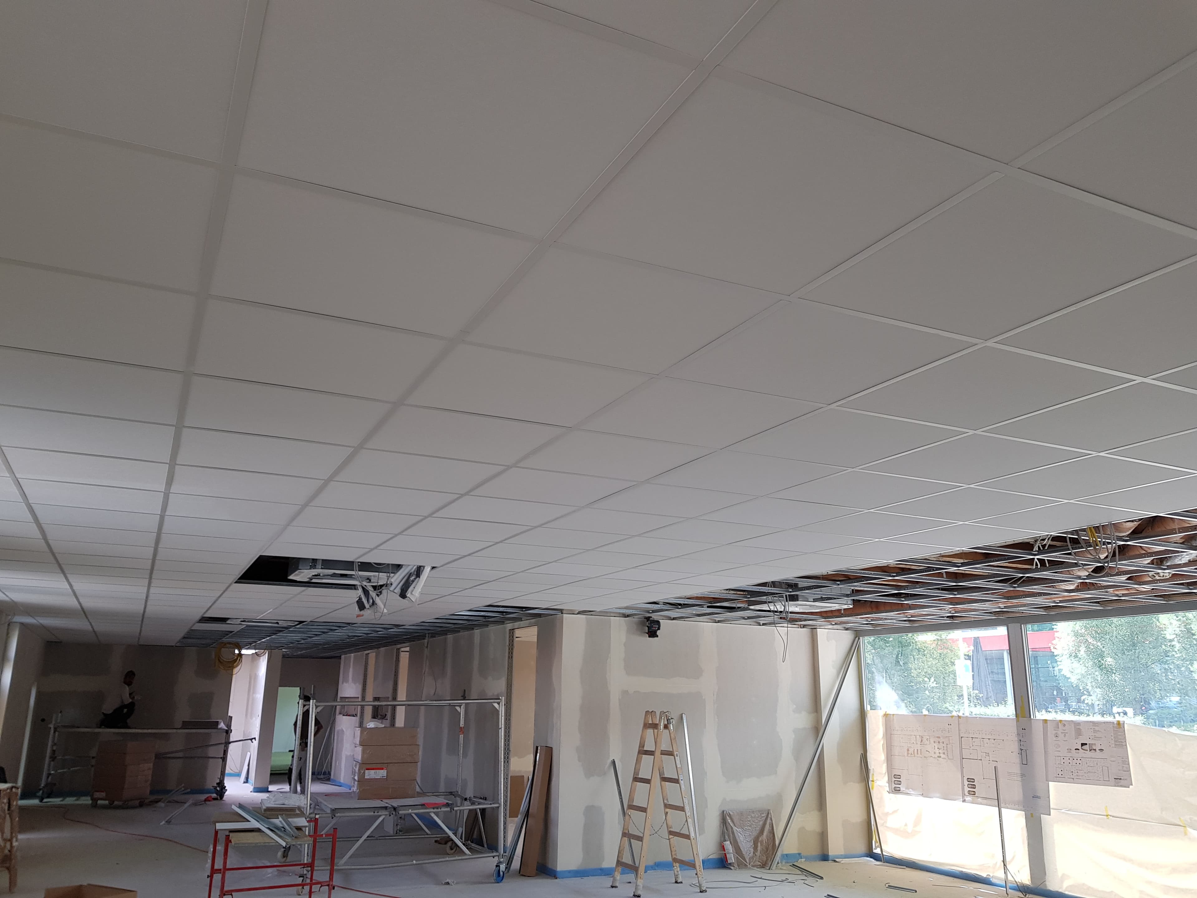 OWA kazettás álmennyezet